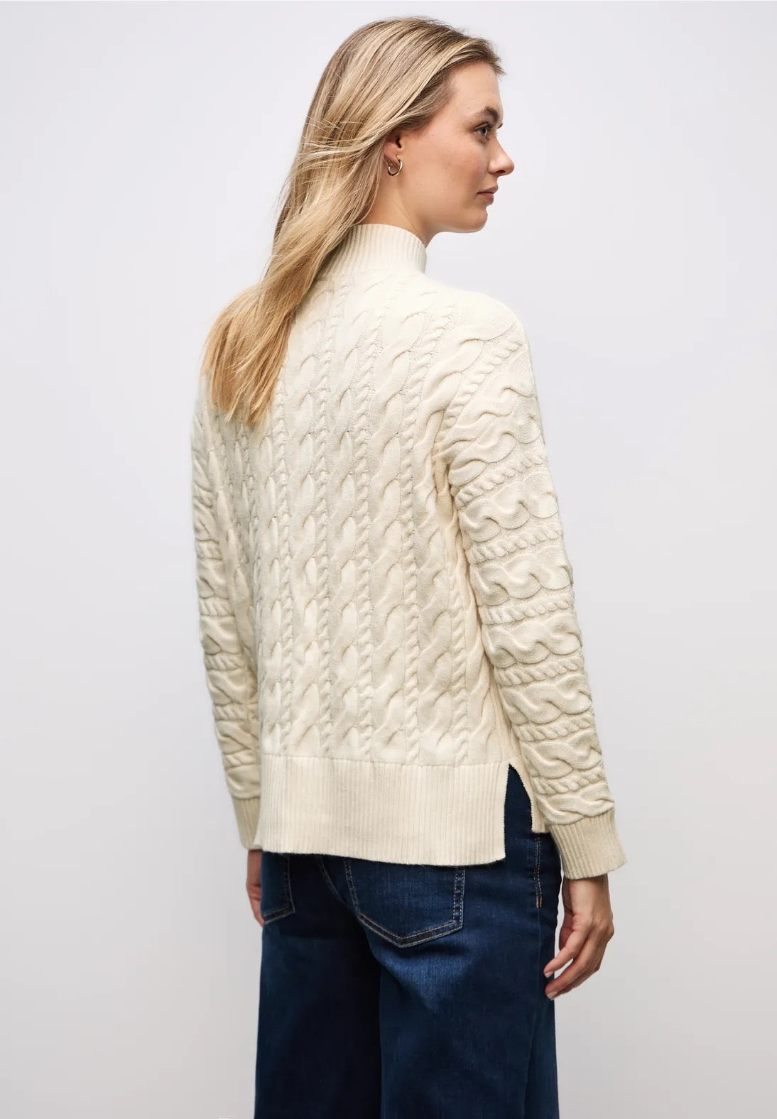 Turtle neck Cable strik