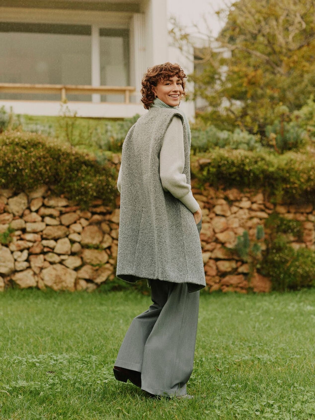 Augusti Vest
