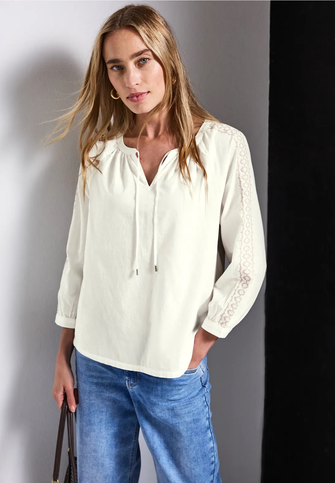 Broderet skjorte bluse