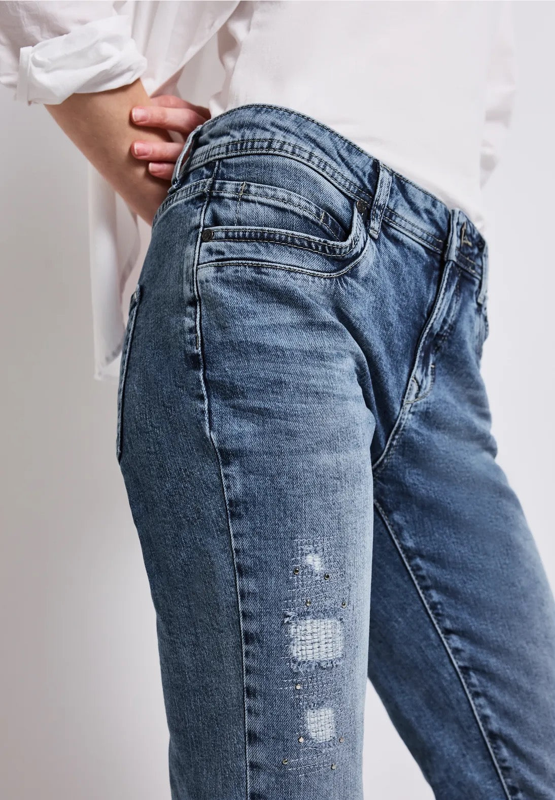 Destroy Jeans