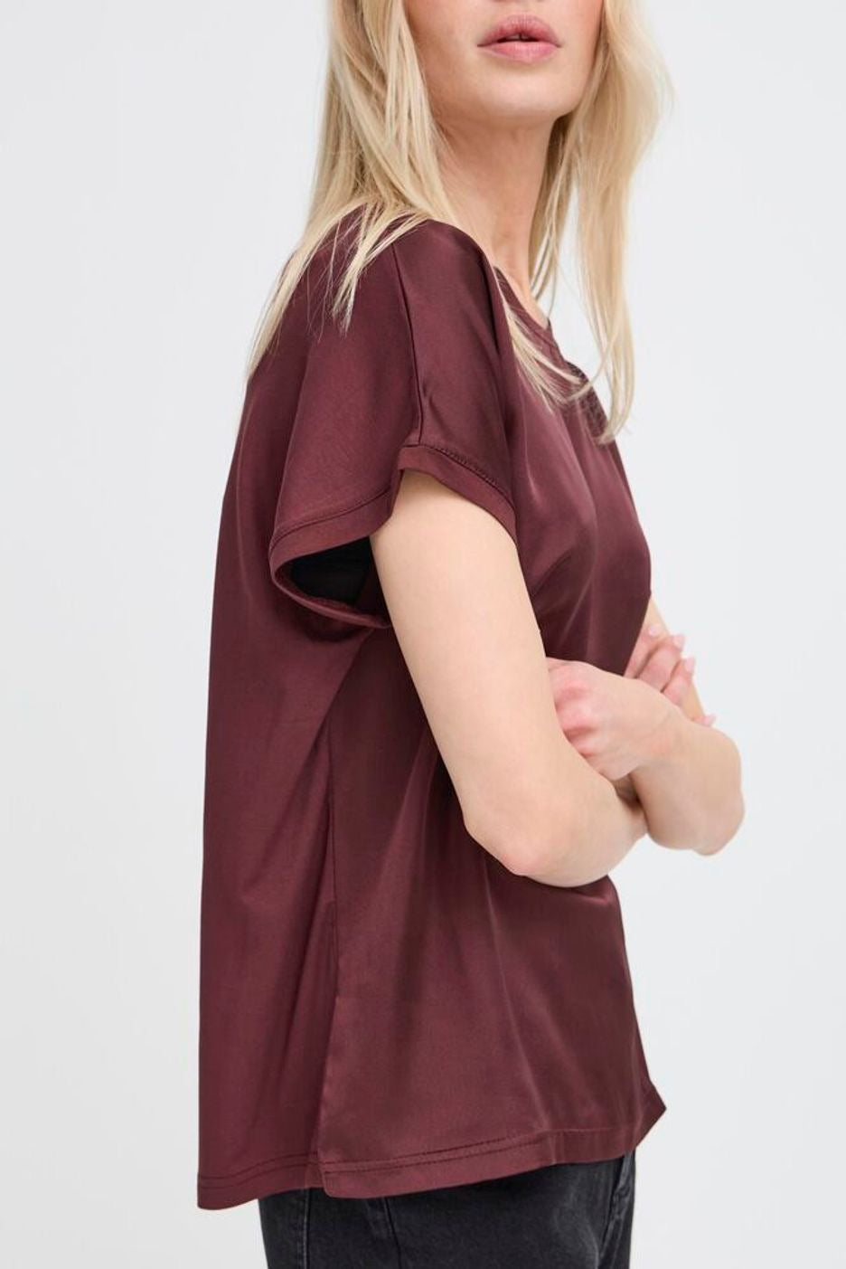 Selita T-shirt