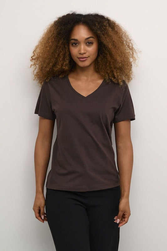 Naia T-shirts